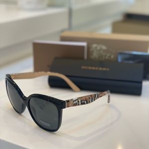 NEW Burberry Sunglasses
